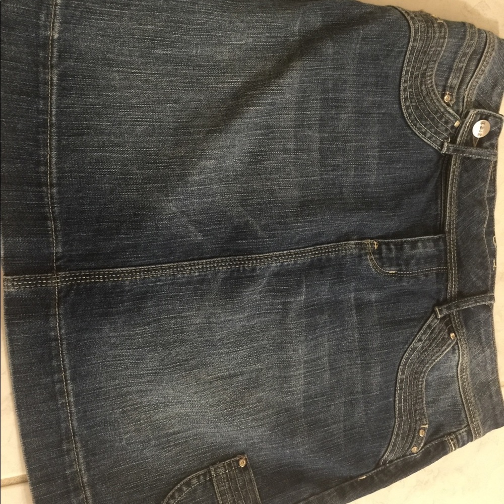 Noire Denim Mini Skirt size 2 very pretty.